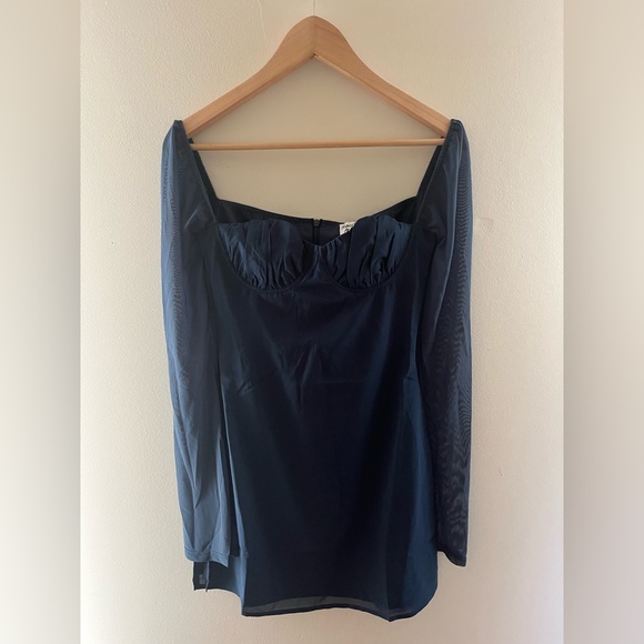 Princess Polly brand new dress - Picture 2 of 4